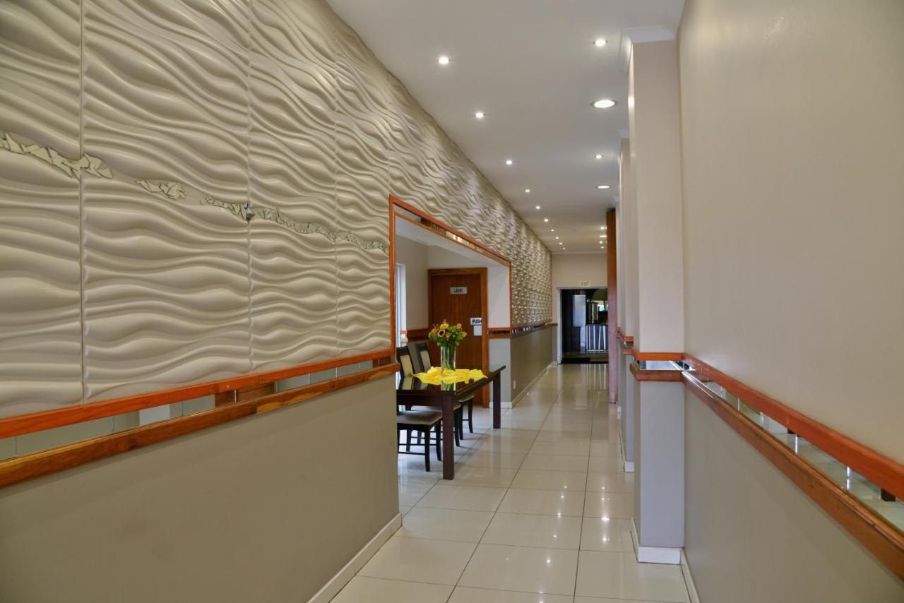 Bon Hotel Емпангені Екстер'єр фото